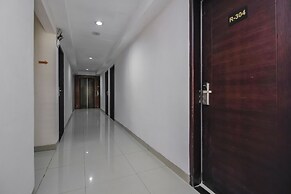 RedDoorz Plus near Galaxy Bekasi