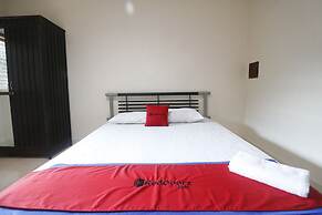 RedDoorz near Kartini Mall 2 Lampung