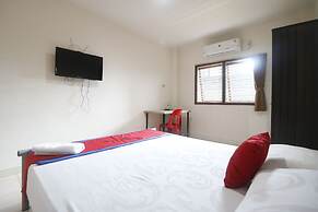 RedDoorz near Kartini Mall 2 Lampung