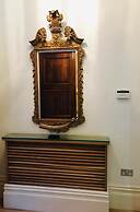 Yeoman's Row Townhouse