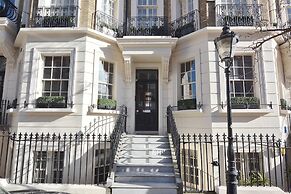 Rutland Gardens Apartment