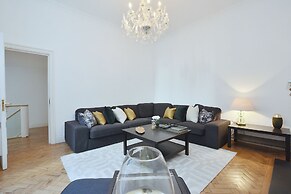 Rutland Gardens Apartment