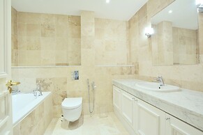 Rutland Gardens Apartment