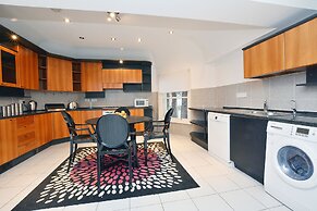 Rutland Gardens Apartment