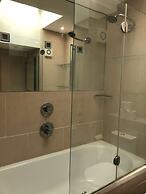 Beaufort Gardens Apartment