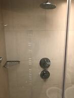 Beaufort Gardens Apartment