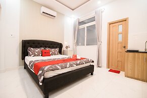 RedDoorz near Saigon Zoo