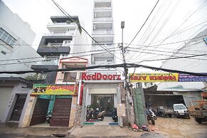 RedDoorz near Saigon Zoo
