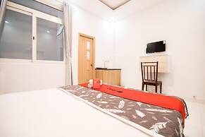 RedDoorz near Saigon Zoo