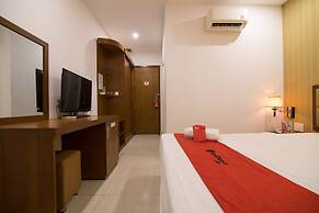 RedDoorz Plus @ Trung Son Residence