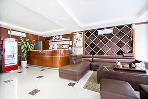 RedDoorz Plus @ Trung Son Residence