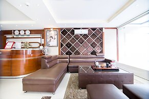 RedDoorz Plus @ Trung Son Residence