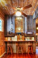 Kuebler Waldrip Haus B&B