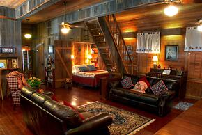 Kuebler Waldrip Haus B&B