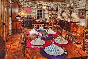 Kuebler Waldrip Haus B&B