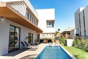 The Coral Beach Resort by Atlantica