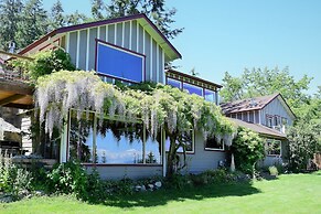The Bluff on Whidbey B&B