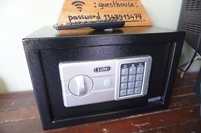 Home Phang-Nga Guesthouse