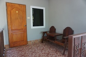 Thumneab Guesthouse