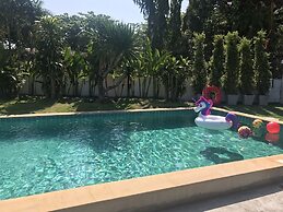 Pattaya Thai Earawan Pool Villas