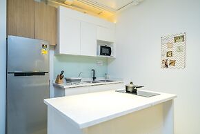 Baycliff Residence by Lofty