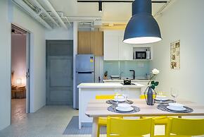 Baycliff Residence by Lofty