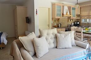 Blue Ark Aigeira Flat & Studio