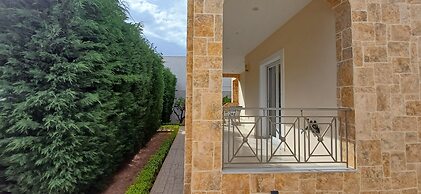 Blue Ark Aigeira Flat & Studio