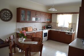 Blue Ark Aigeira Flat & Studio