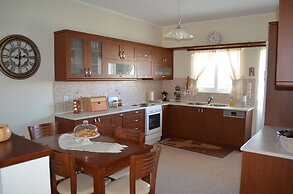 Blue Ark Aigeira Flat & Studio