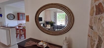 Blue Ark Aigeira Flat & Studio