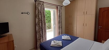 Blue Ark Aigeira Flat & Studio