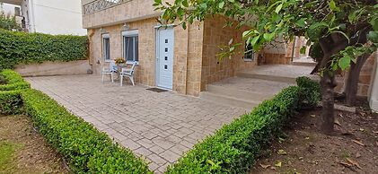 Blue Ark Aigeira Flat & Studio