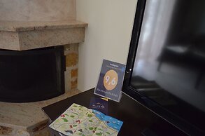 Blue Ark Aigeira Flat & Studio