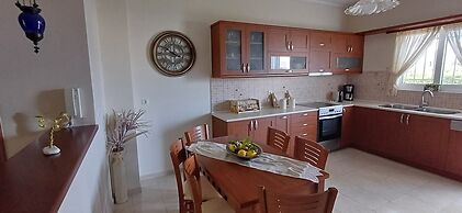 Blue Ark Aigeira Flat & Studio