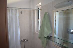 Blue Ark Aigeira Flat & Studio