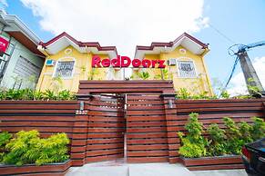 RedDoorz Plus @ A Santos Road Angeles City