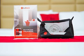 RedDoorz near Angeles University Foundation