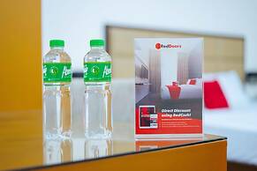 RedDoorz near Angeles University Foundation