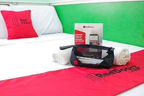 RedDoorz @ Bonifacio St Cebu