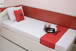 RedDoorz @ Bonifacio St Cebu