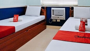 RedDoorz @ Bonifacio St Cebu