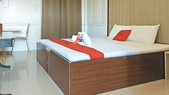 RedDoorz Premium @ Wireless Mandaue Cebu