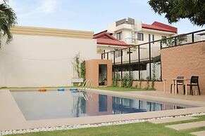 RedDoorz Premium @ Wireless Mandaue Cebu