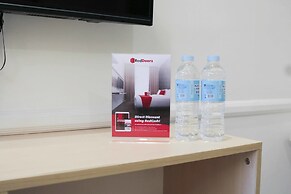 RedDoorz Premium @ Wireless Mandaue Cebu