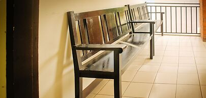 RedDoorz Plus @ Mabolo Cebu