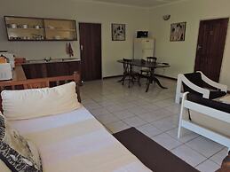 Hippo House Cottages