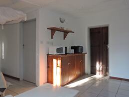 Hippo House Cottages