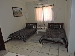 Hippo House Cottages