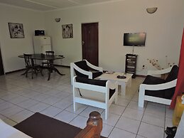 Hippo House Cottages